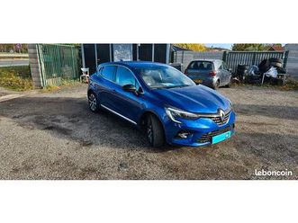 renault clio v 1.6 e tech 145cv hyb techno bva6 an2023 11660 hors taxes 1ere main