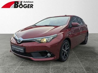toyota auris 1,8 hyb. edition-s+ *shz tempom.*