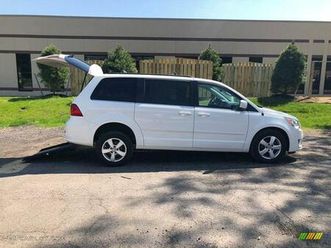 2012 volkswagen routan s