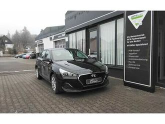 hyundai i30 1.4 select 8-fach bereift klima pdc garantie