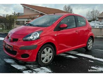 toyota aygo 1,0 essence 68cv finition connect