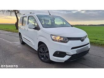toyota proace city verso 1.5 d-4d business