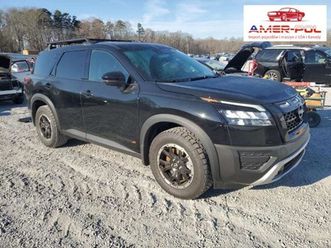 nissan pathfinder 2023, 3.5l, 4x4, rock creek, od ubezpieczalni 3.5 benzyna