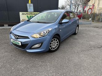 hyundai i30 1,6mpi 88kw trikolor