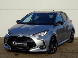 toyota yaris 1.5 hsd e-cvt 130k premiere ed