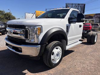 ford f-550 6.8 xl at