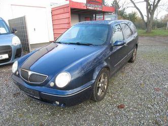lancia lybra 2.4 jtd executive,leder,navi,teileträger.