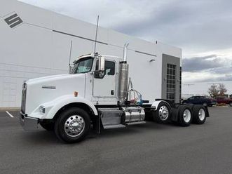 2005 *kenworth* *t800* *tri-axle* day cab