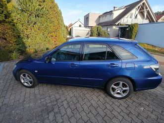 lexus is300 sport cross bj. 2003