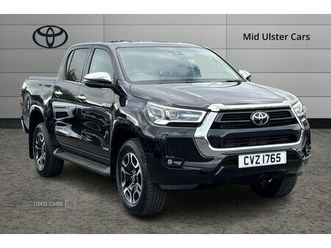 2025 - invincible d/cab pick up 2.4 d-4d