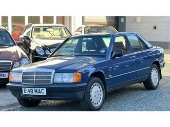 1988 mercedes 190 bleu manuel, 5 vitesses conduite à droi...