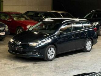 1.8 vvt-i hybrid aut. touring // navi