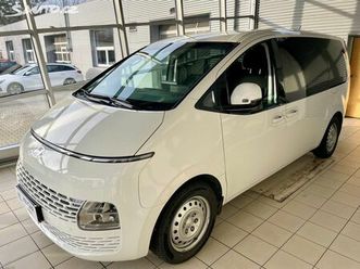hyundai staria hev 1,6t-gdi 118kw comfort at
