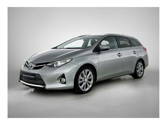 touring sports 1.8 hybrid executive limited