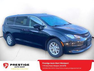 used 2021 chrysler voyager lx
