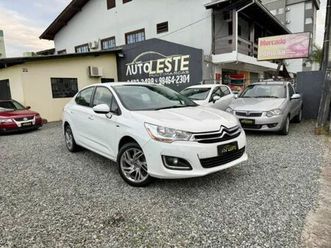 lounge exclusive 1.6 turbo 4p aut.