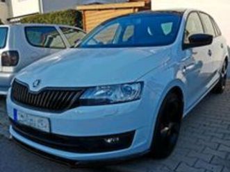 skoda rapid spaceback*pano*sportsitze*8-fa...