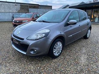 clio 1.2i tomtom live**12 mois de garantie**