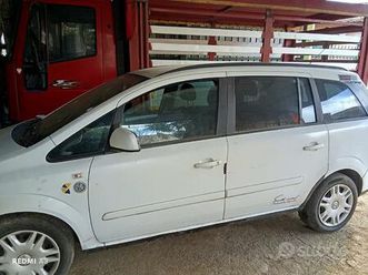 opel zafira van
