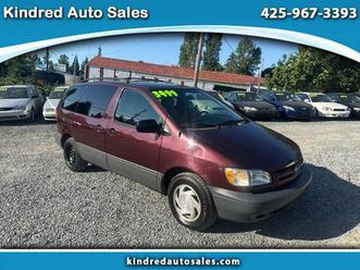 2000 toyota sienna le 4-door