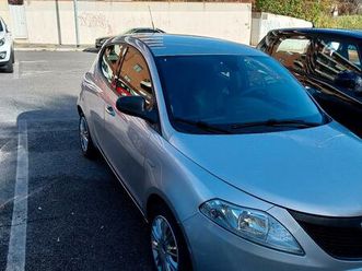 lancia ypsilon elefantino 1.2 benzina 69 cv