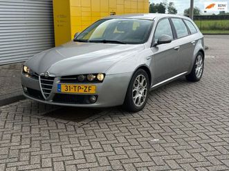 alfa romeo 159 sportwagon - 1.9 jtd 6bak ecc airco carplay pdc nieuwe apk