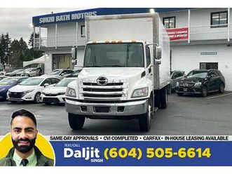 2020 hino 338 26' box + liftgate + hydraulic brake