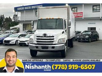 2020 hino 338 26' box + liftgate + hydraulic brake