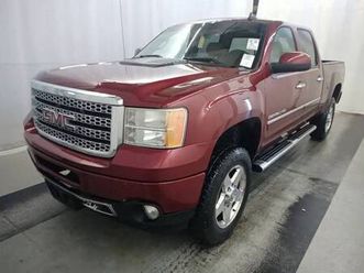 2013 gmc sierra 2500 hd crew cab denali pickup 4d 6 1/2 ft v8, turbo d