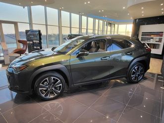 lexus ux ux 300h fwd legacy edition, zelená khaki metalíza, čierny velúr int