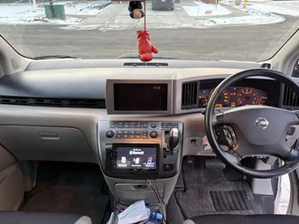 2004 nissan minivan