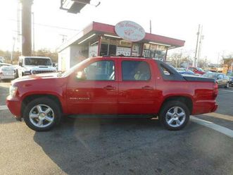2011 chevrolet avalanche 1500 lt