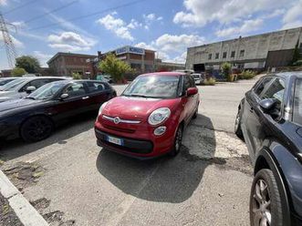 living 1.6 mjt lounge 105cv