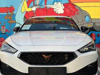 sp kombi 1,4 tsi ehybrid 204 dsg