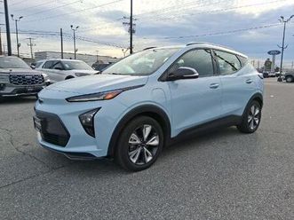 2022 chevrolet bolt euv lt