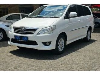 2012 toyota innova 2.7 vvti 8-seat