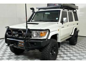 2021 toyota land cruiser 76 4.5 d v8 station wagon