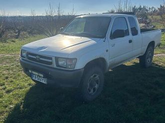 toyota hilux sr5