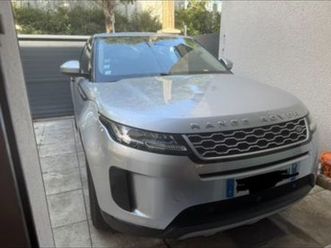 rang rover évoque