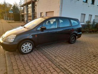 honda stream 7 sitzt