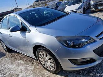 shiten 2 opel astra. 1 opel astra automatike dhe 1 manuale