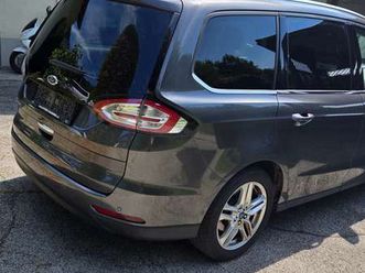ford galaxy titanium