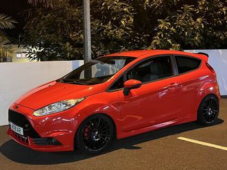 ford fiesta st dezembro/13