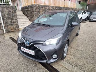 toyota yaris 1,5 vvt-i automatik(hybrid)p.kamer (u sustavu pdv), 2015 god.