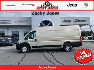 2025 ram promaster slt+