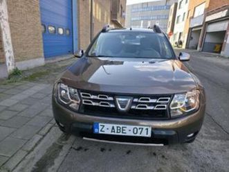 ② dacia duster tce 125 4x2 laureate et 1 an de garantie — dacia — 2ememain