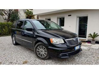 lancia voyager 2.8 turbo diesel 163cv 7 posti