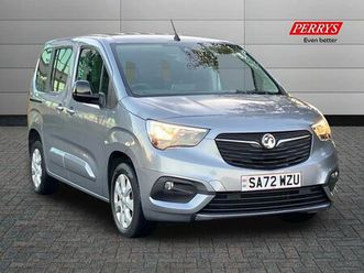 2022 vauxhall combo life 1.5 se (100ps)