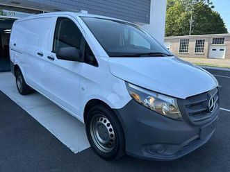 2017 mercedes-benz metris base