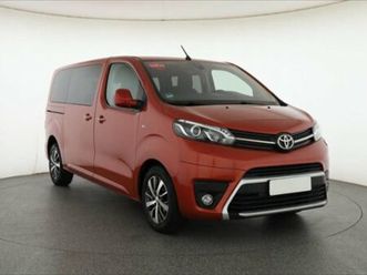 toyota proace verso, 2.0 d-4dfamily , klima, čr,